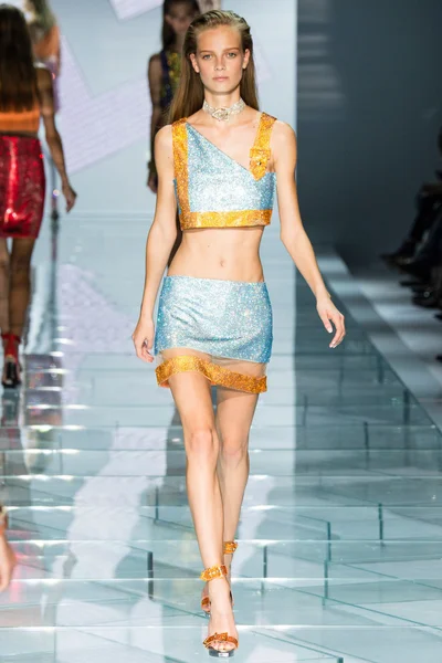 Look 45